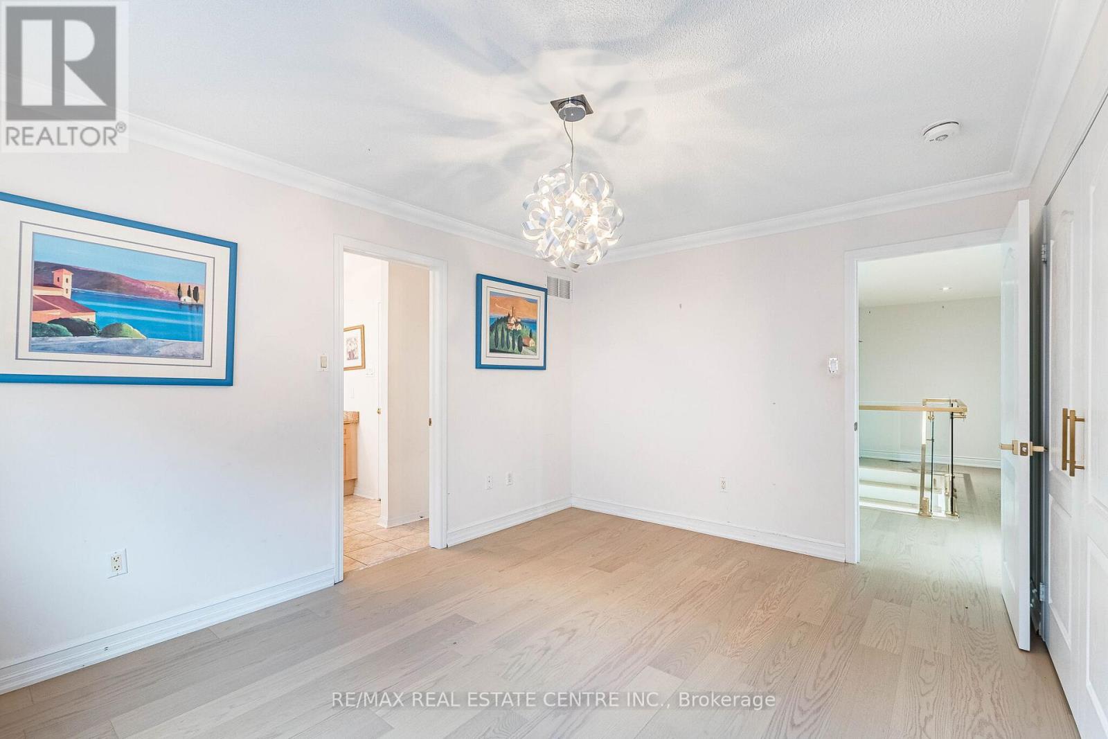 3339 Crompton Crescent, Mississauga, Ontario  L5B 4C7 - Photo 38 - W13492514