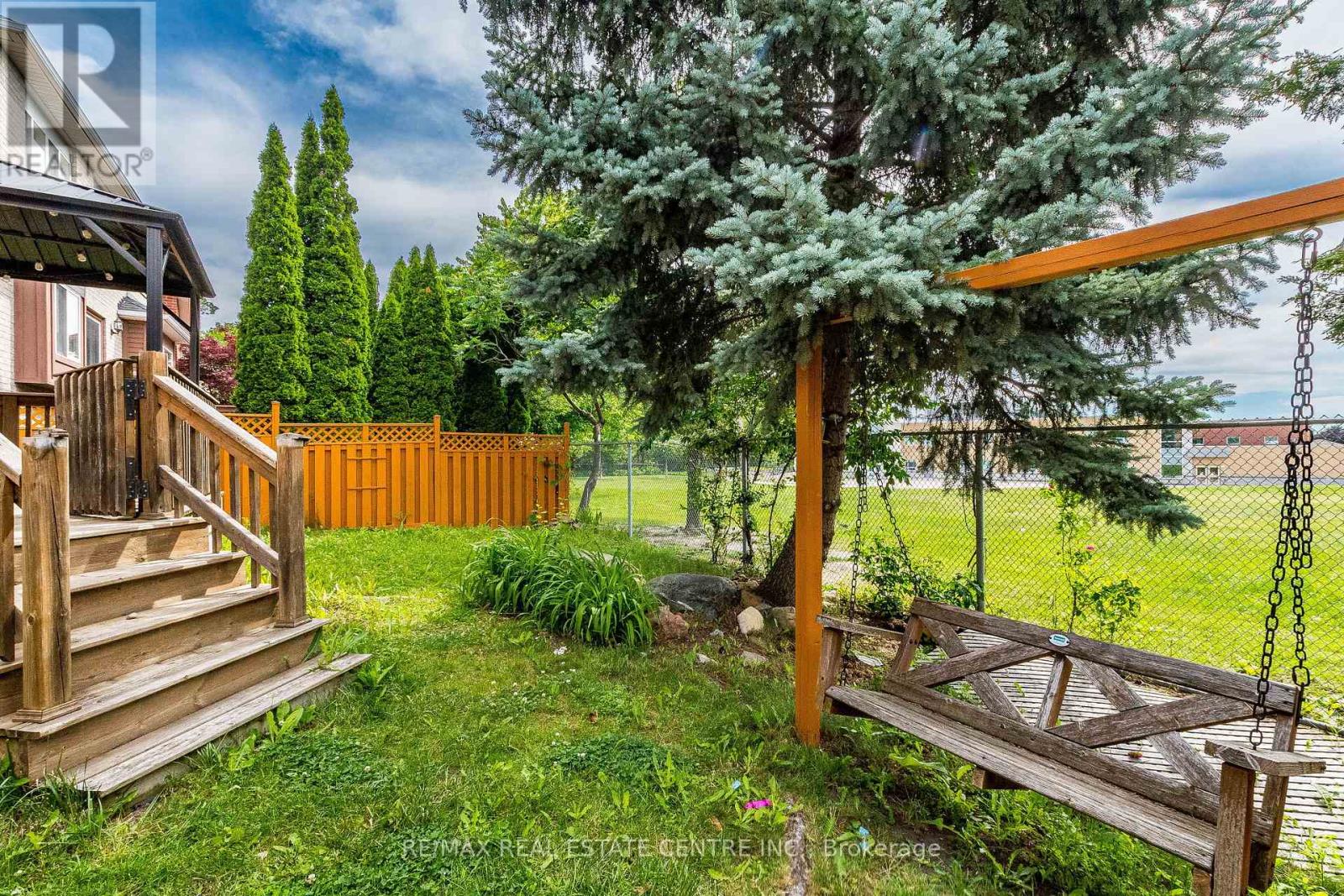 3339 Crompton Crescent, Mississauga, Ontario  L5B 4C7 - Photo 42 - W13492514