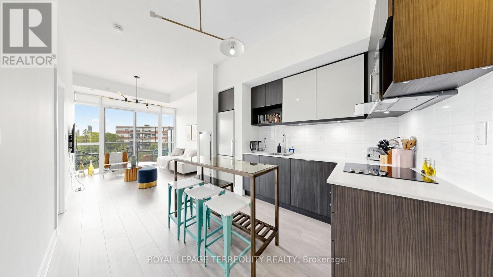 424 - 99 The Donway Road W, Toronto, Ontario  M3C 0N8 - Photo 2 - C13424592