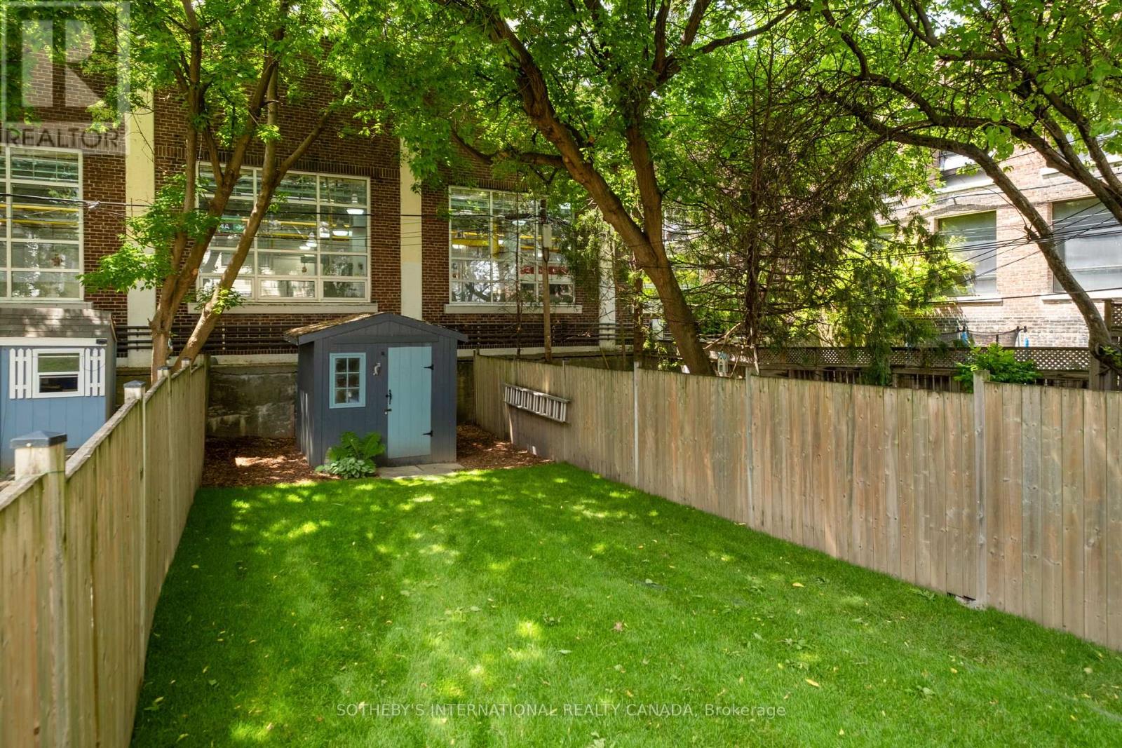 22 Connaught Avenue, Toronto, Ontario  M4L 2V9 - Photo 28 - E13457150