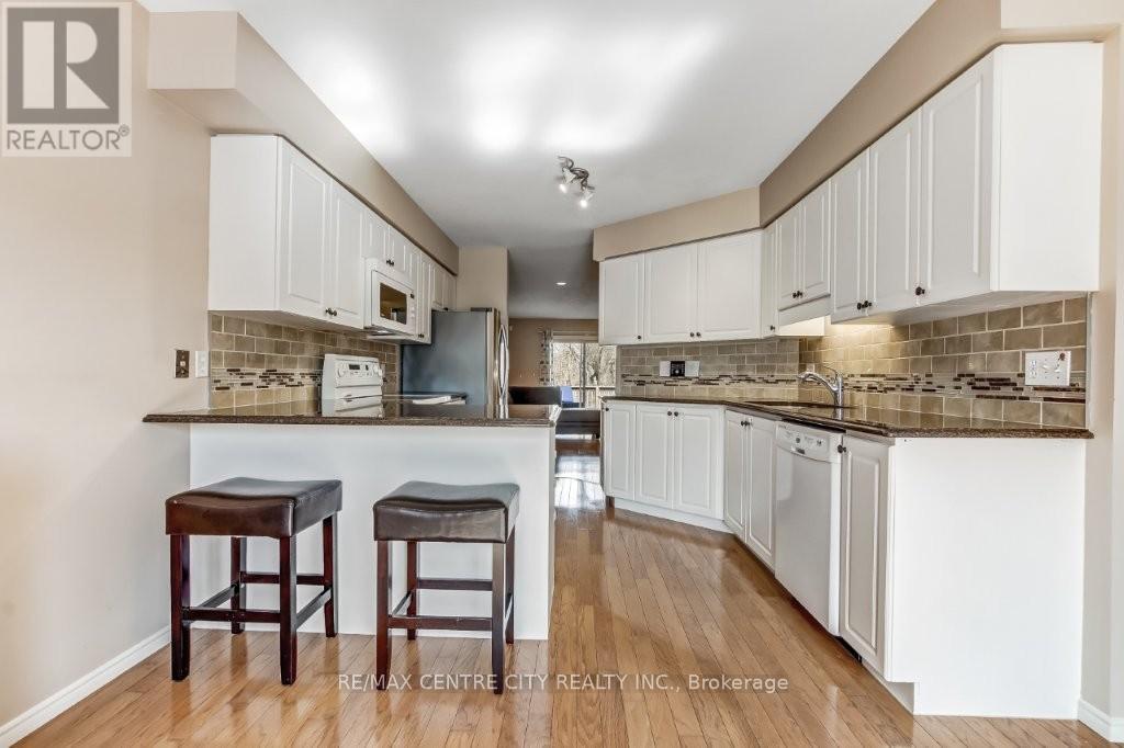 46 - 99 Edgevalley Road, London East, Ontario  N5Y 5N1 - Photo 6 - X13492648