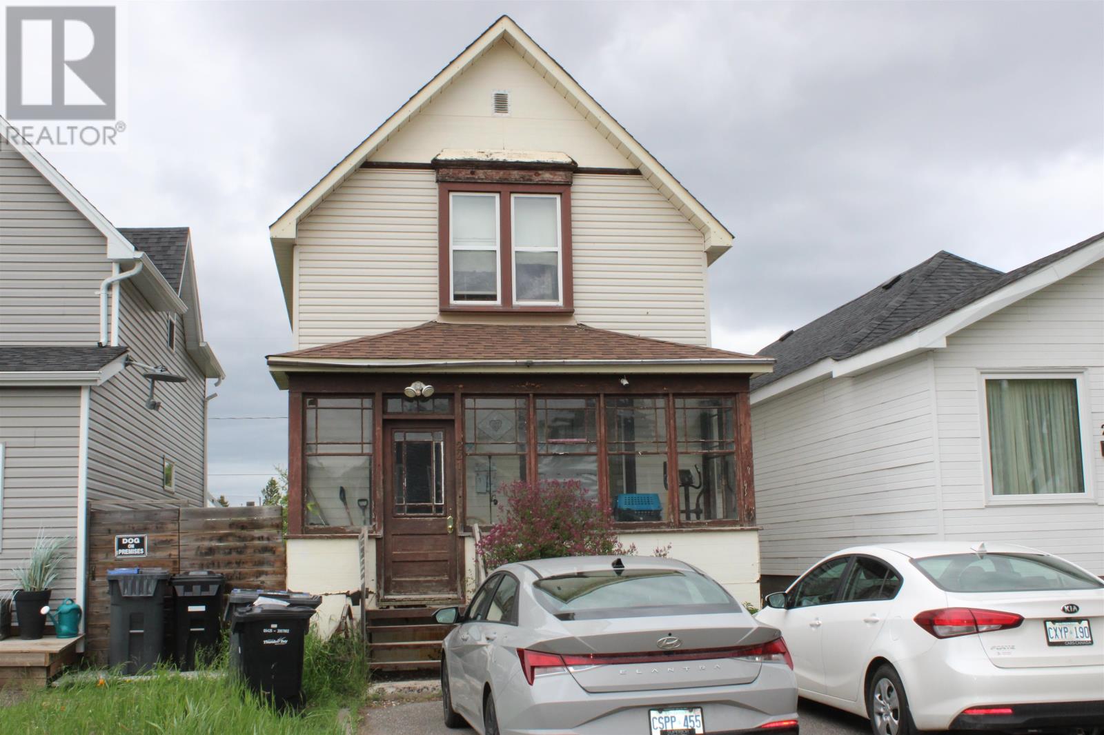 221 Francis St W, Thunder Bay, Ontario