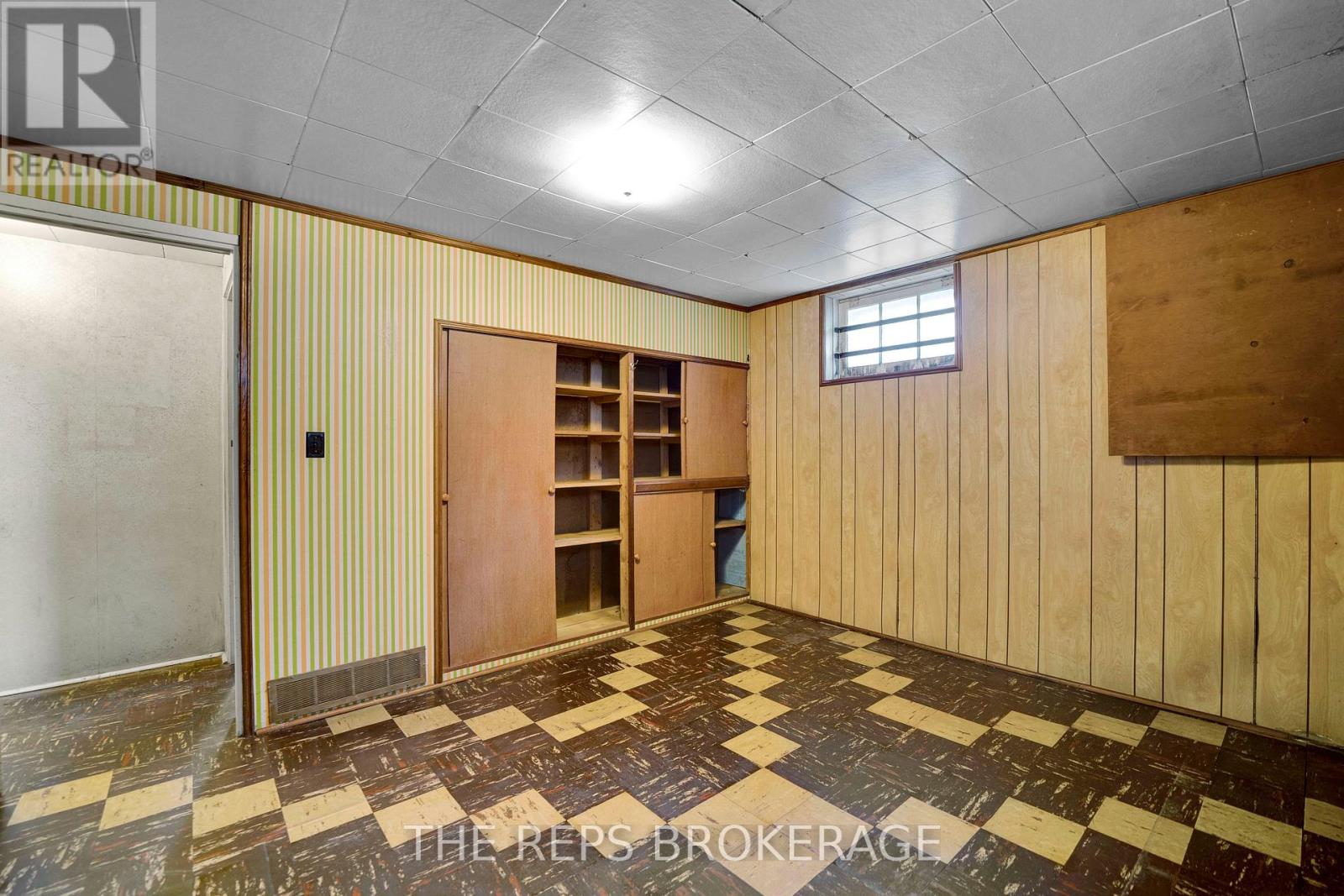 301 Knox Crescent, Ottawa, Ontario  K1G 0K9 - Photo 28 - X13492730