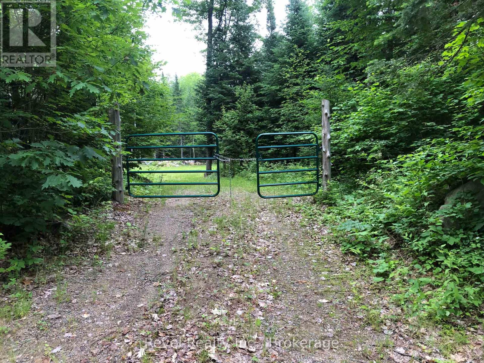 17 DIAMOND LAKE ROAD, Madawaska Valley, Ontario