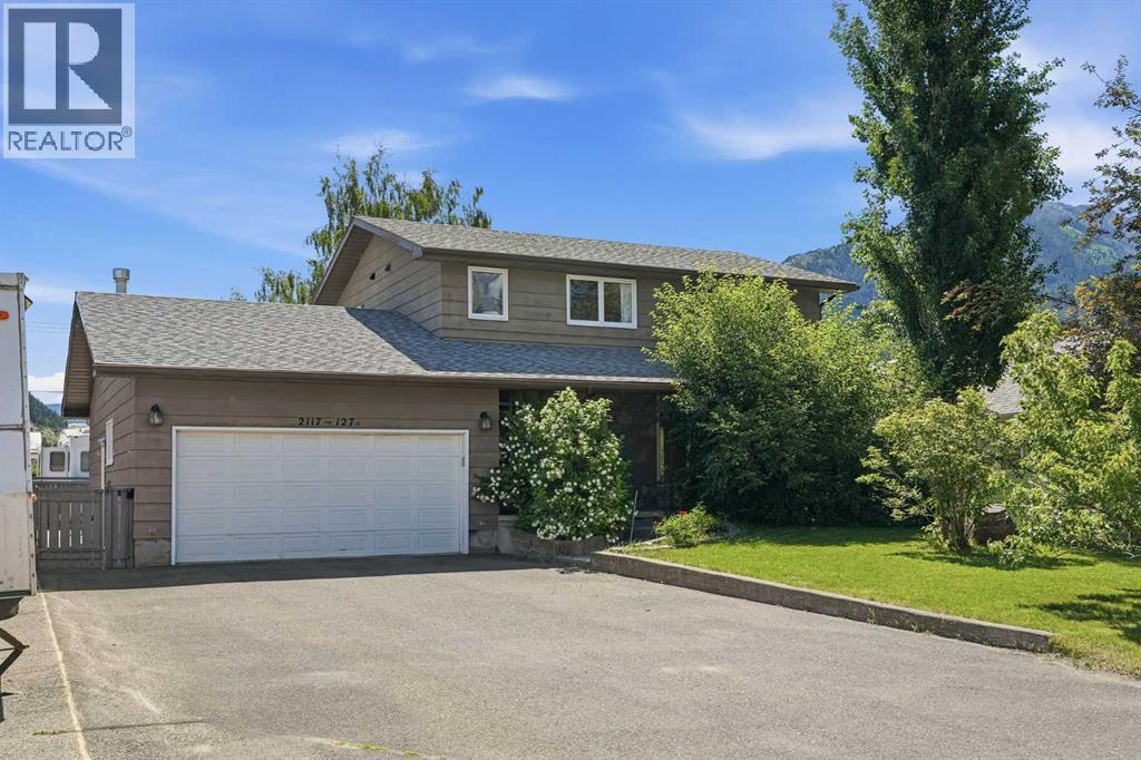 2117 127 Street, blairmore, Alberta
