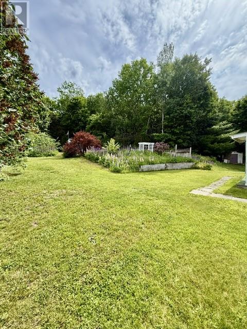 38 Ottawa Ave, Elliot Lake, Ontario  P5A 2P1 - Photo 2 - 2127209