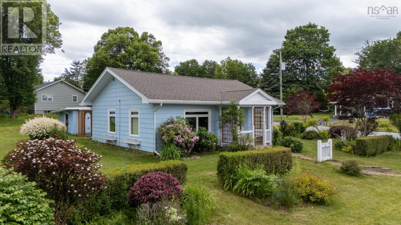 26 Lavinia Street, Kentville, Nova Scotia  B4N 1V7 - Photo 2 - 202615731