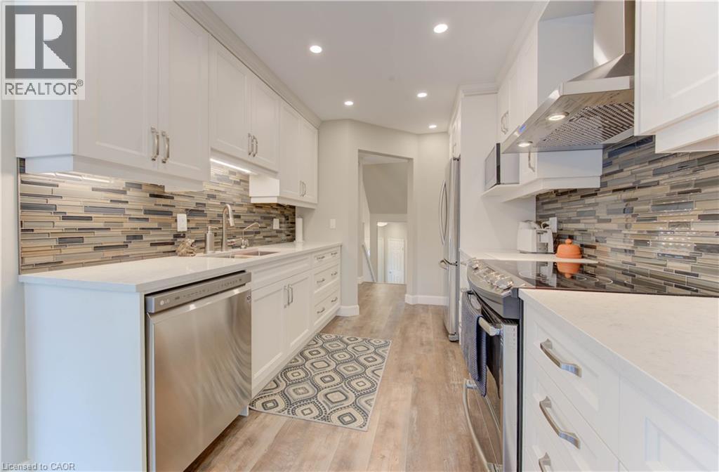225 Benjamin Road Unit# 61, Waterloo, Ontario  N2V 1Z3 - Photo 12 - 40810369