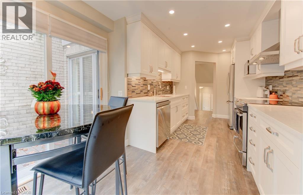 225 Benjamin Road Unit# 61, Waterloo, Ontario  N2V 1Z3 - Photo 11 - 40810369