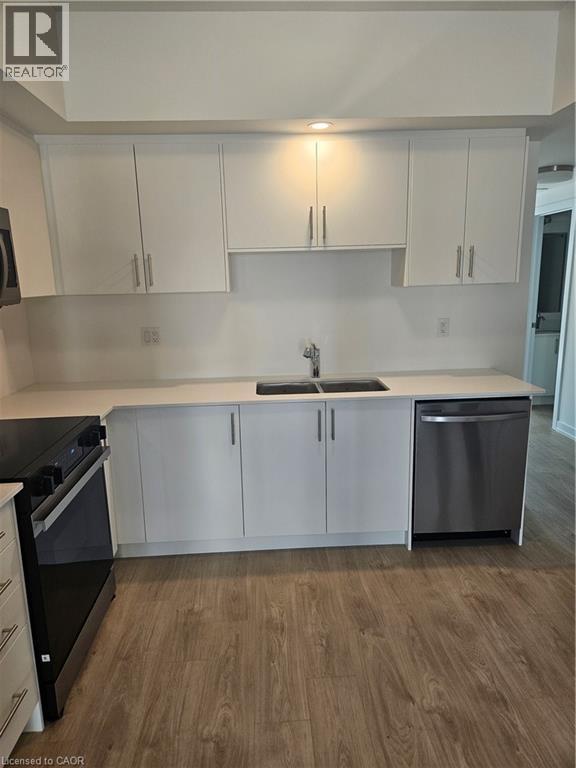 42 Lowes Road W Unit# 92, Guelph, Ontario  N1G 0H6 - Photo 17 - 40842659