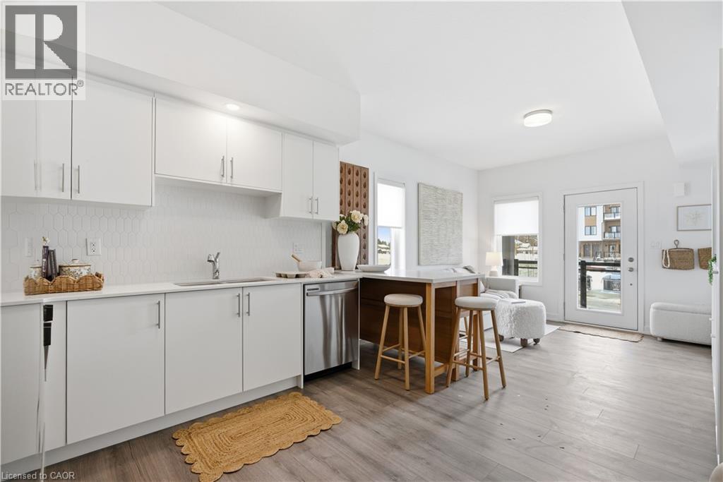 42 Lowes Road W Unit# 92, Guelph, Ontario  N1G 0H6 - Photo 6 - 40842659