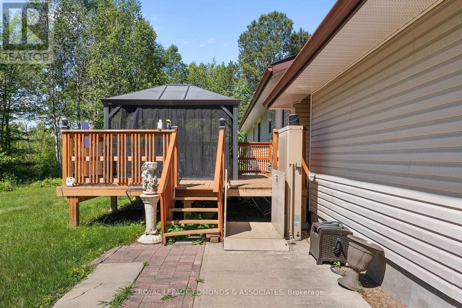 1523 Barron Canyon Road, Petawawa, Ontario  K8A 6W7 - Photo 35 - X13092092
