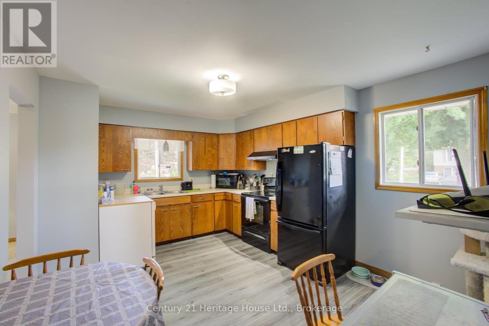 202 15th Avenue, Hanover, Ontario  N4N 3L4 - Photo 10 - X13492640