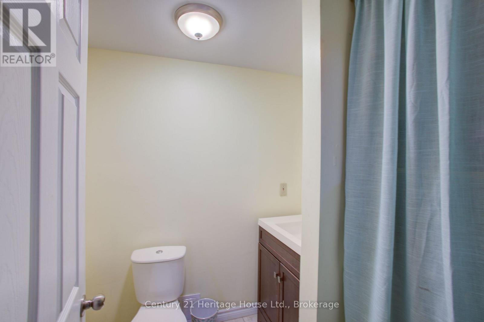 202 15th Avenue, Hanover, Ontario  N4N 3L4 - Photo 27 - X13492640