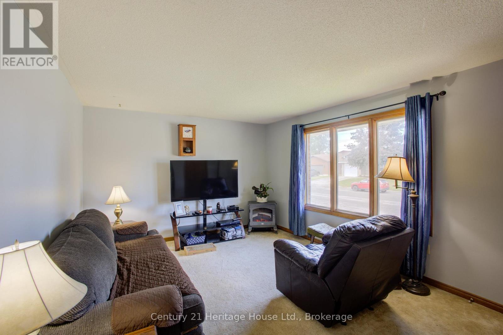 202 15th Avenue, Hanover, Ontario  N4N 3L4 - Photo 7 - X13492640