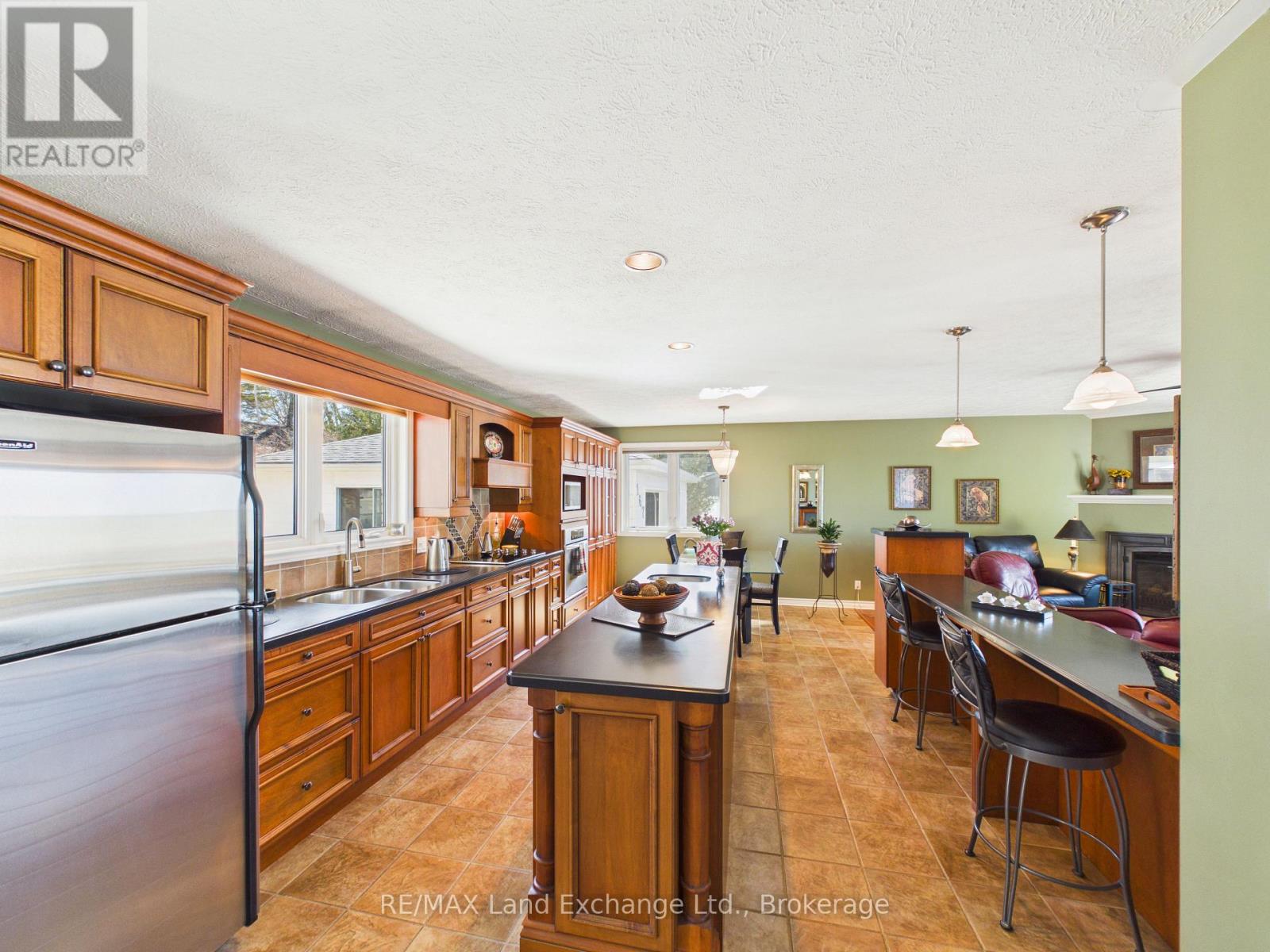 167 Goderich Street, Kincardine, Ontario  N2Z 2K6 - Photo 9 - X13492714