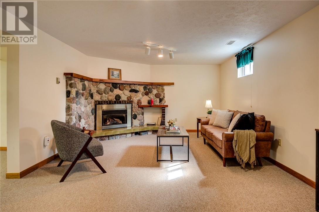 10 Maple Boulevard, Capreol, Ontario  P0M 1H0 - Photo 19 - 2128839
