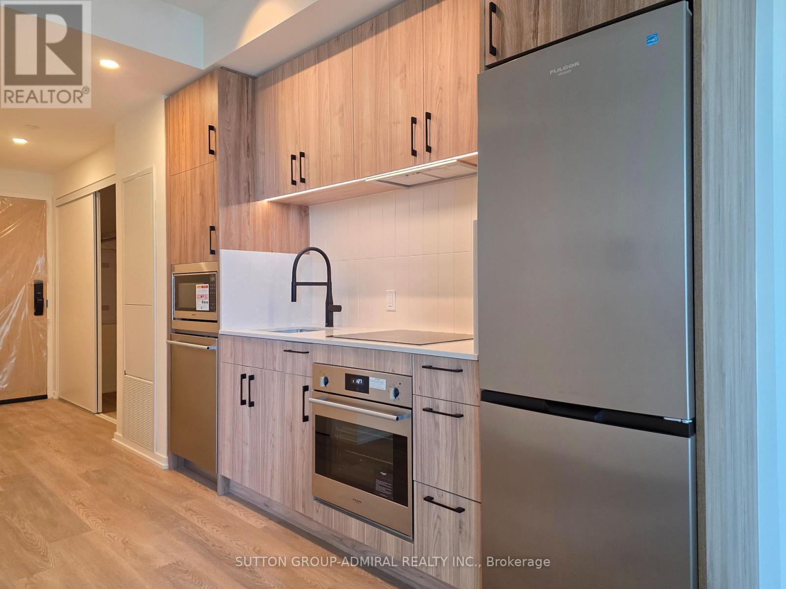 811 - 109 Erskine Avenue, Toronto, Ontario  M4P 0G6 - Photo 2 - C13492680