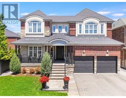 24 WANDERING GLIDER TRAIL, Bradford West Gwillimbury, Ontario