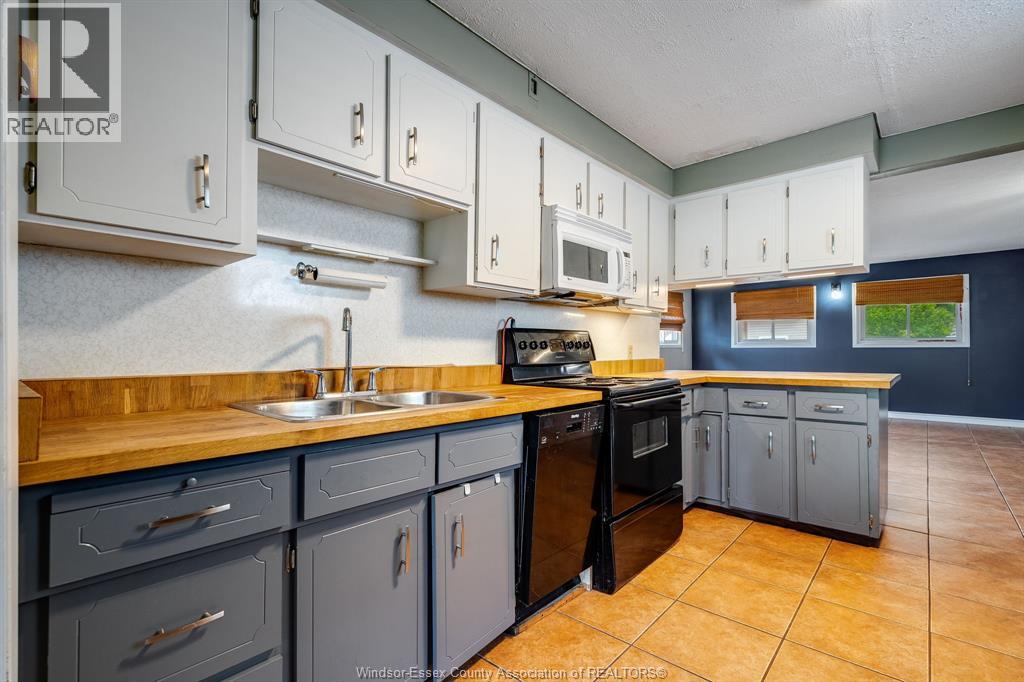 3793 Vaughan, Windsor, Ontario  N9C 1Z6 - Photo 5 - 26015274