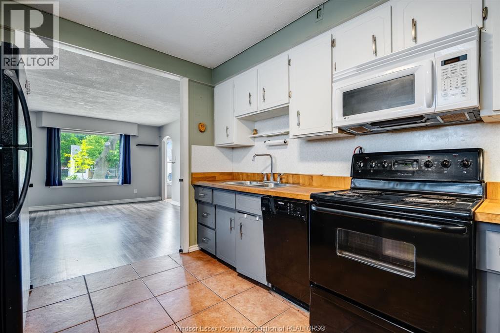 3793 Vaughan, Windsor, Ontario  N9C 1Z6 - Photo 6 - 26015274