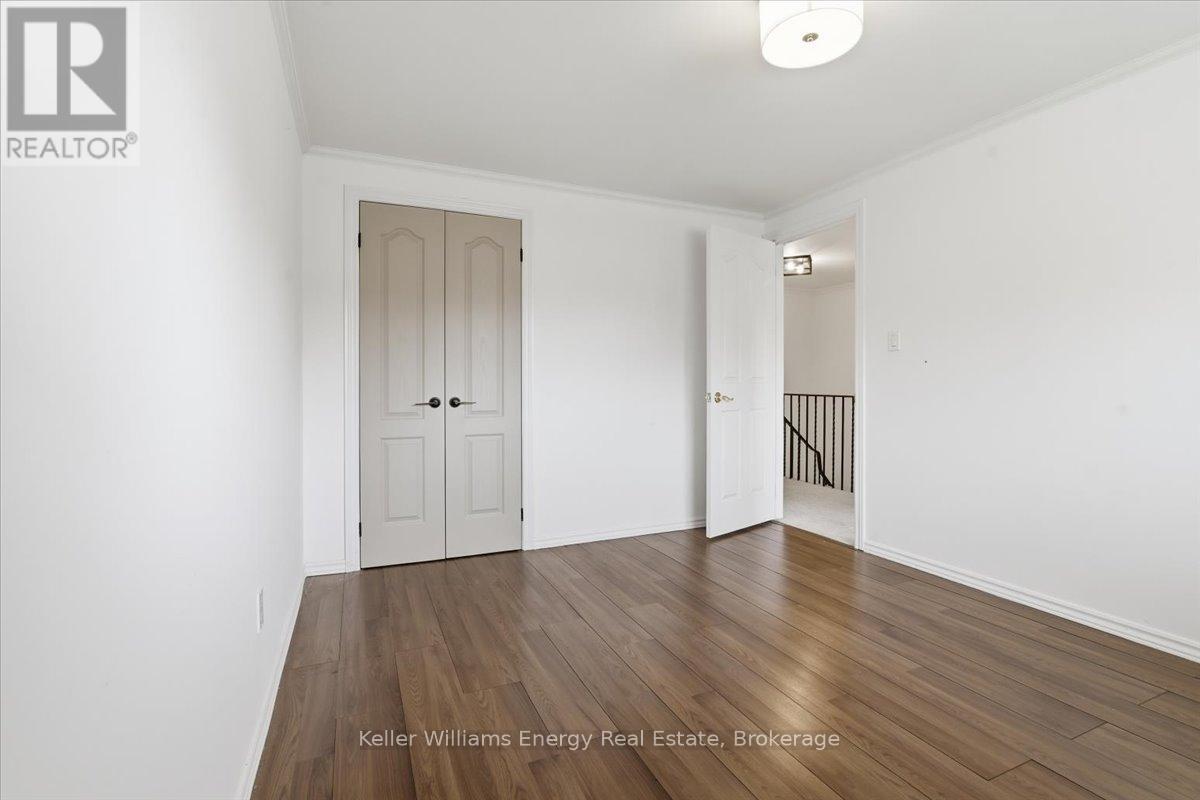 406 Vega Street, Oshawa, Ontario  L1K 1E6 - Photo 17 - E13490294