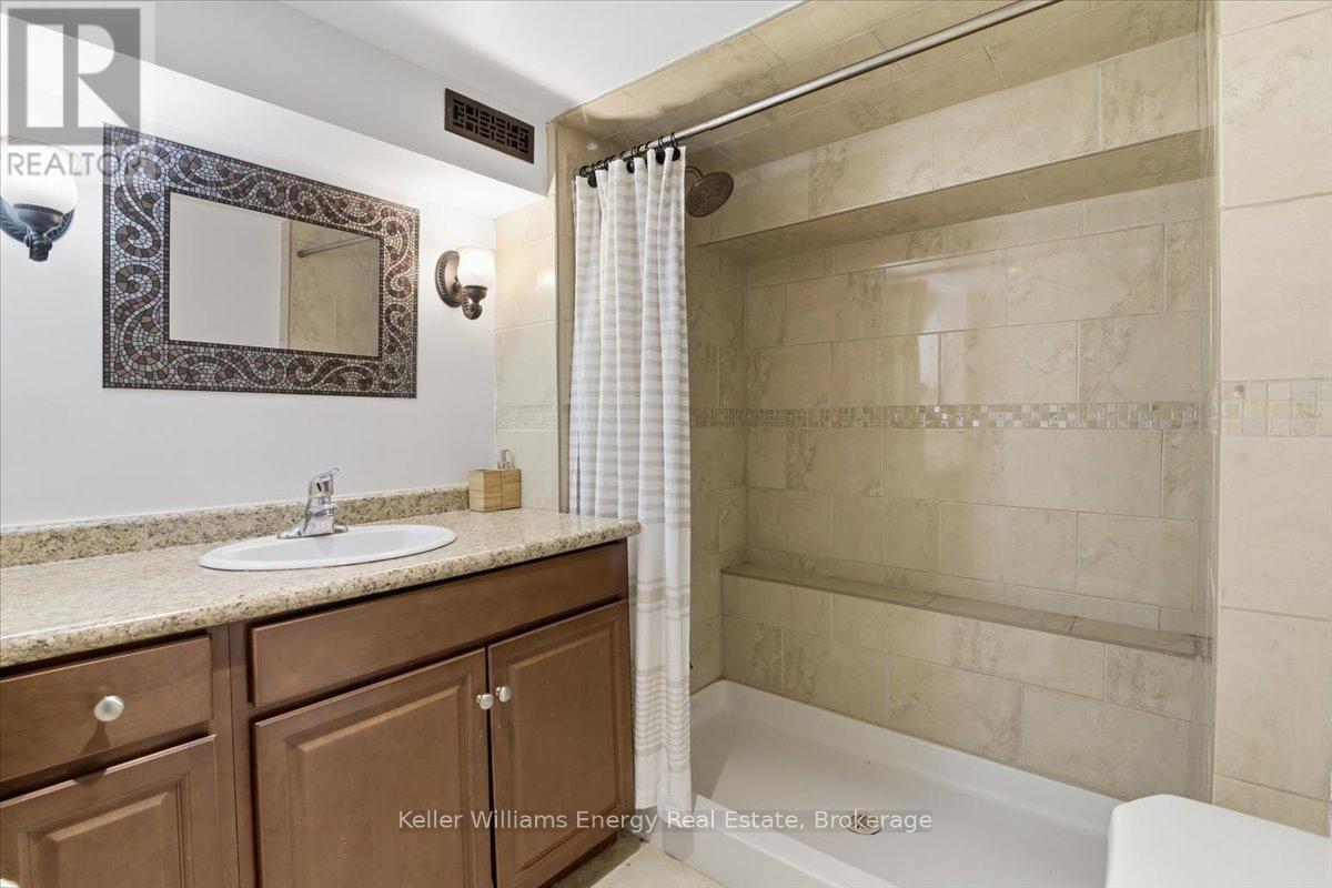 406 Vega Street, Oshawa, Ontario  L1K 1E6 - Photo 26 - E13490294