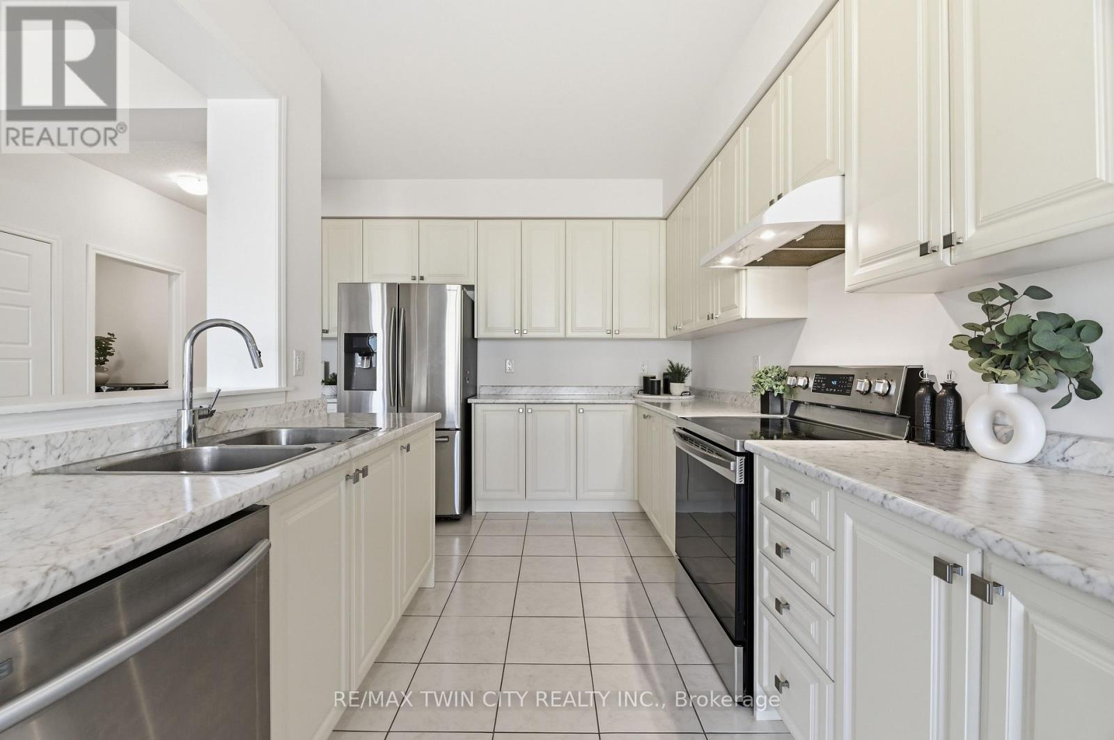46 Munro Circle, Brantford, Ontario  N3T 0R3 - Photo 15 - X13492712