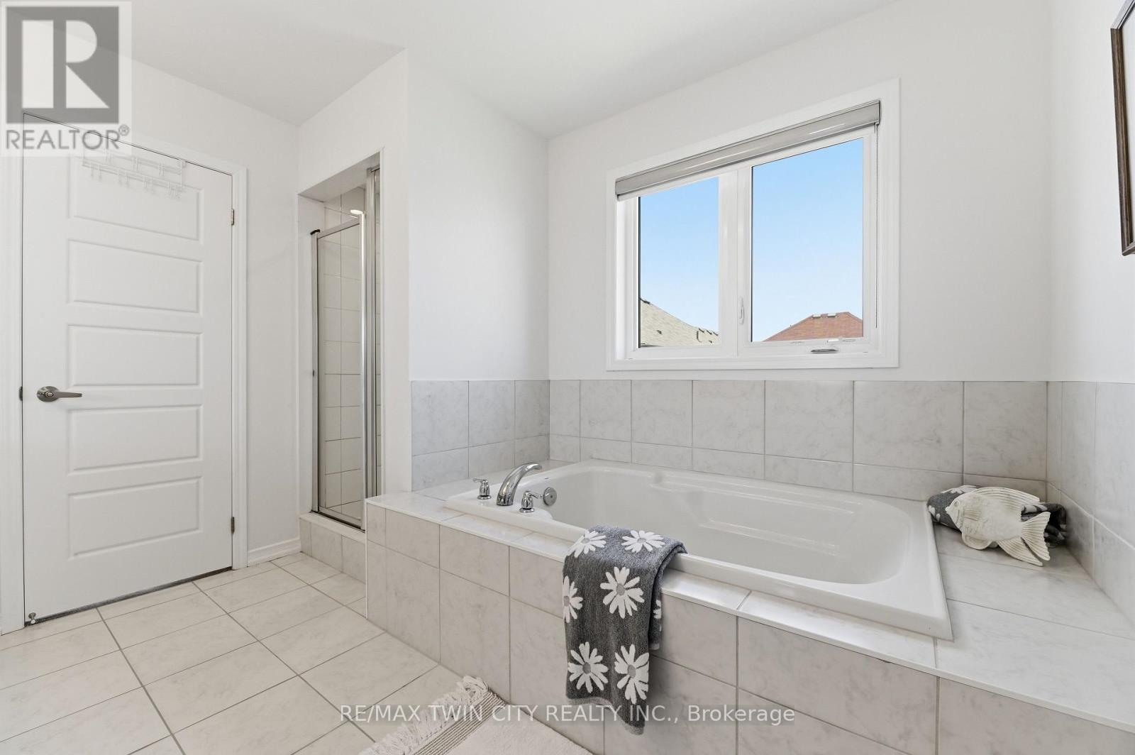 46 Munro Circle, Brantford, Ontario  N3T 0R3 - Photo 23 - X13492712