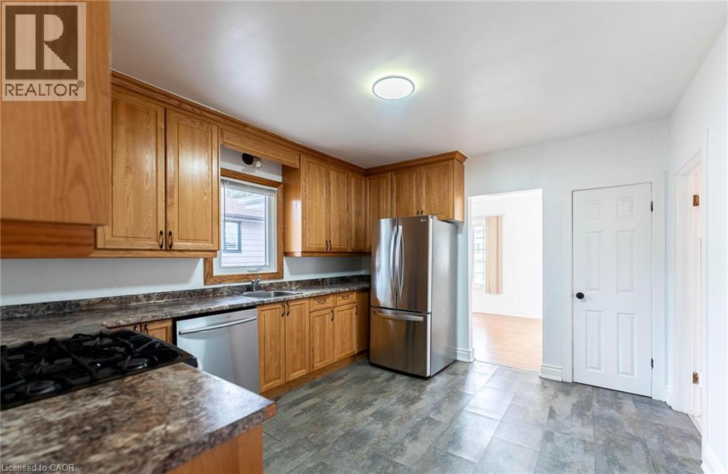 185 Cedardale Avenue, Stoney Creek, Ontario  L8E 1R4 - Photo 4 - 40843252