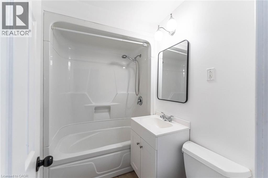 185 Cedardale Avenue, Stoney Creek, Ontario  L8E 1R4 - Photo 6 - 40843252