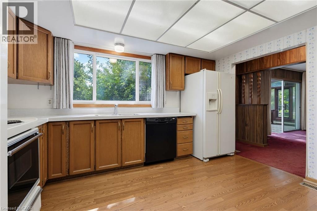 258 Camelot Drive, Burlington, Ontario  L7L 2G1 - Photo 15 - 40842455