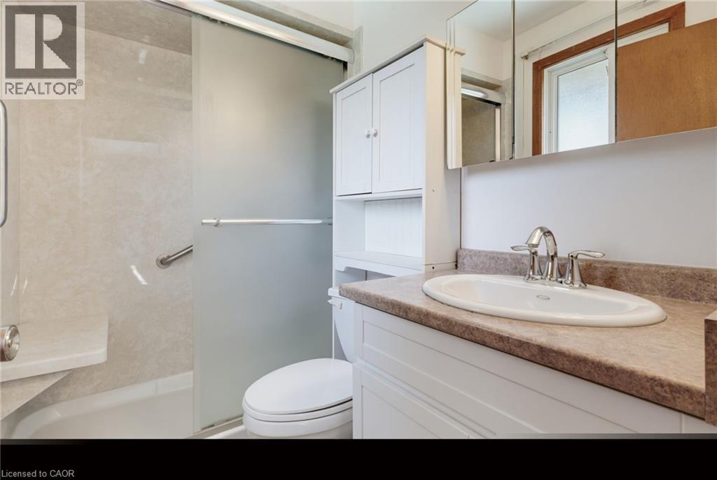 258 Camelot Drive, Burlington, Ontario  L7L 2G1 - Photo 28 - 40842455