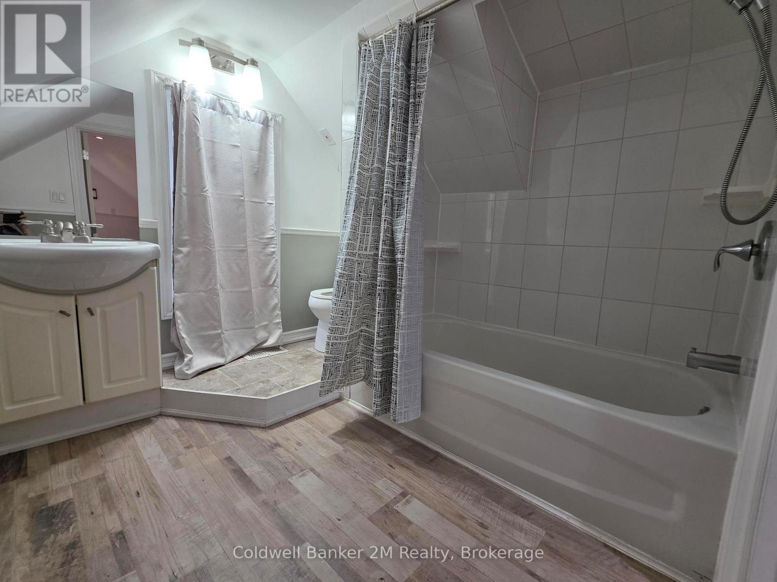 300 Haig Street, Oshawa, Ontario  L1G 5N8 - Photo 11 - E13492980