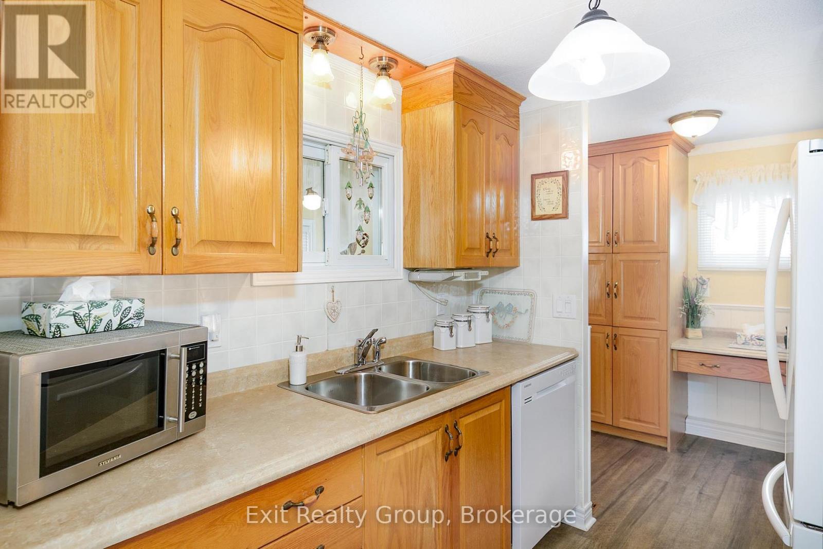 4 Oriole Lane, Quinte West, Ontario  K8N 4Z3 - Photo 12 - X13492828