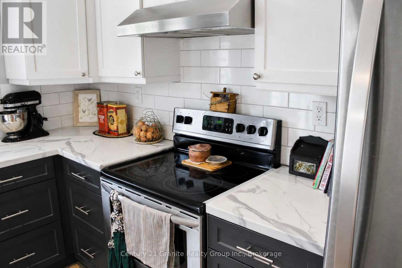 704 Lakeview Road, Bancroft, Ontario  K0L 1C0 - Photo 21 - X13493114