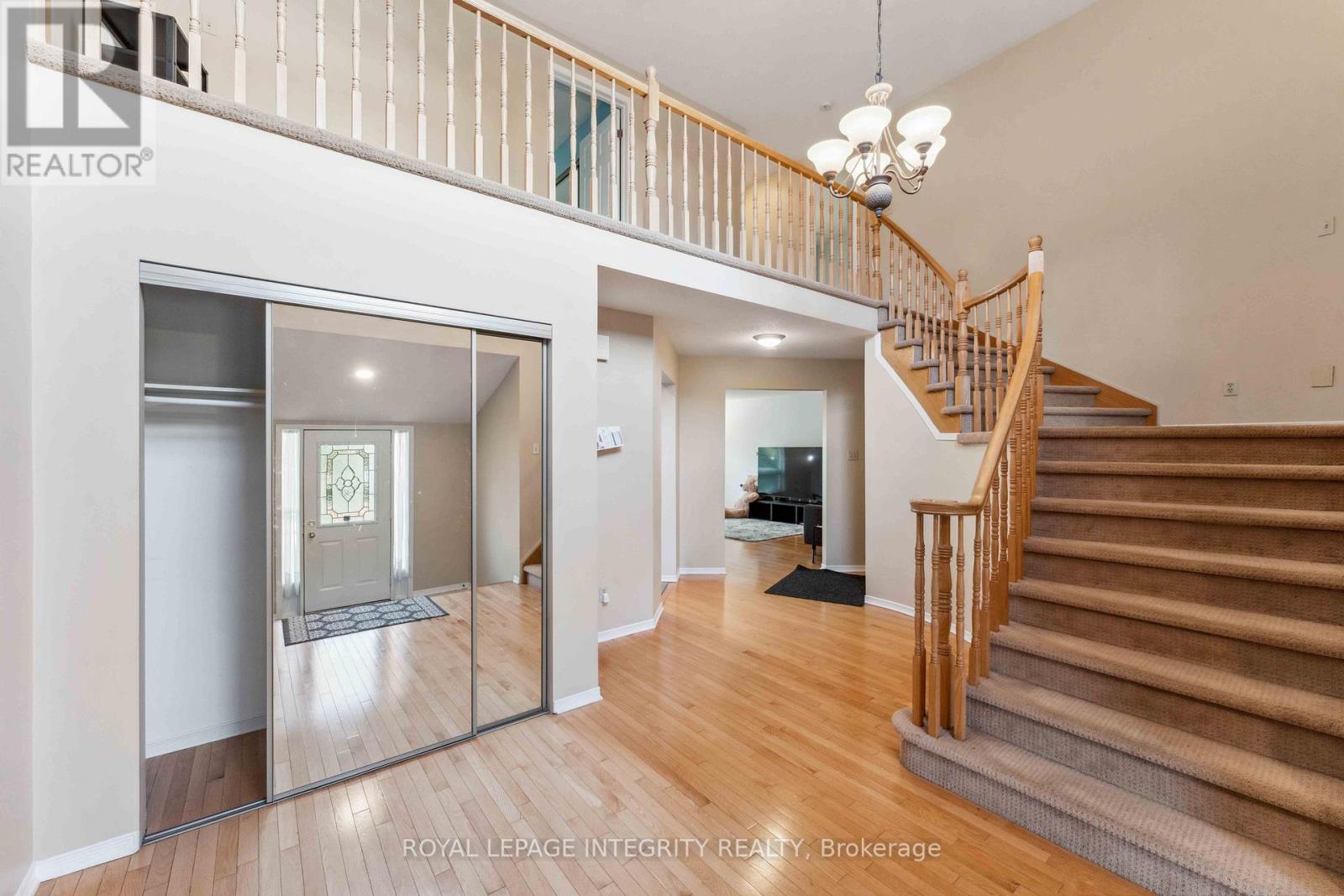 48 Depper Place, Ottawa, Ontario  K1T 3L4 - Photo 3 - X13492798