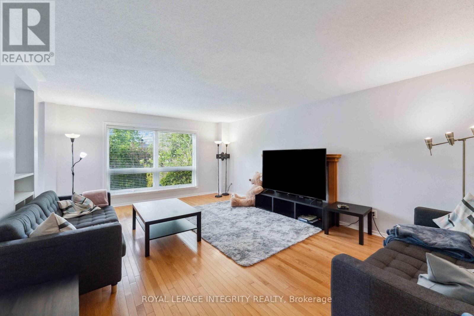 48 Depper Place, Ottawa, Ontario  K1T 3L4 - Photo 4 - X13492798