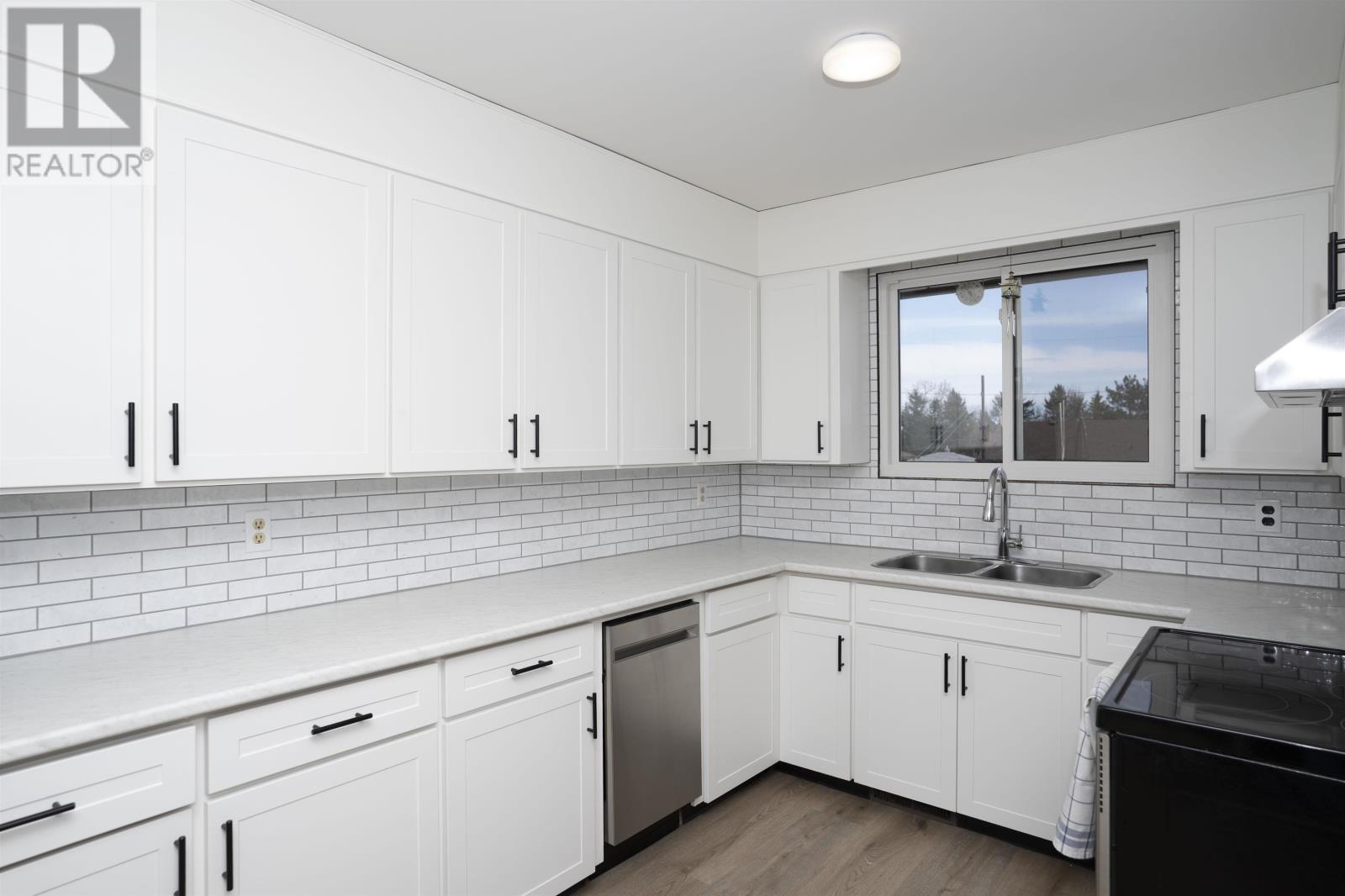 435 Dublin Ave, Thunder Bay, Ontario  P7B 5A1 - Photo 11 - TB2601299