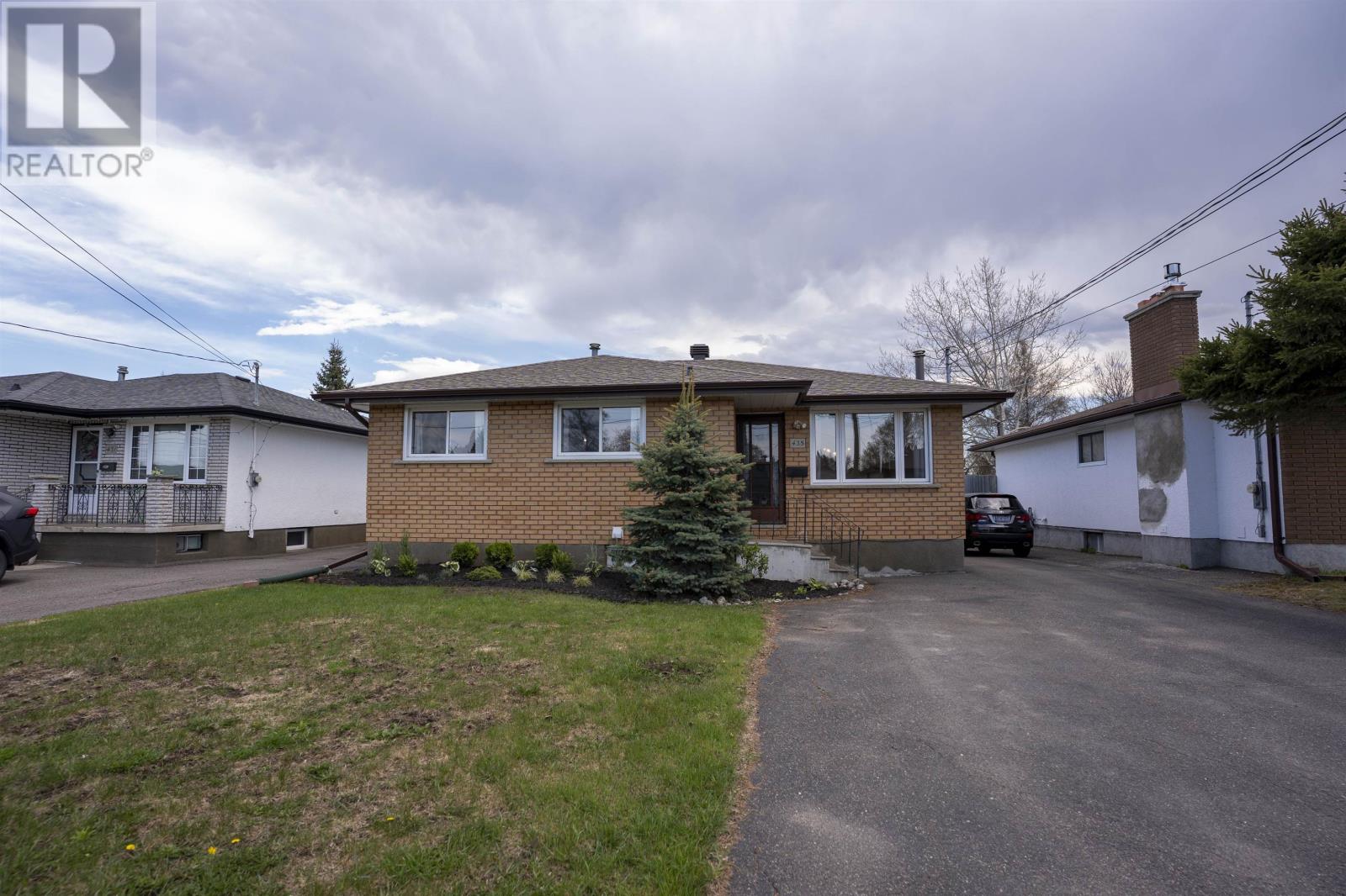 435 Dublin Ave, Thunder Bay, Ontario  P7B 5A1 - Photo 41 - TB2601299