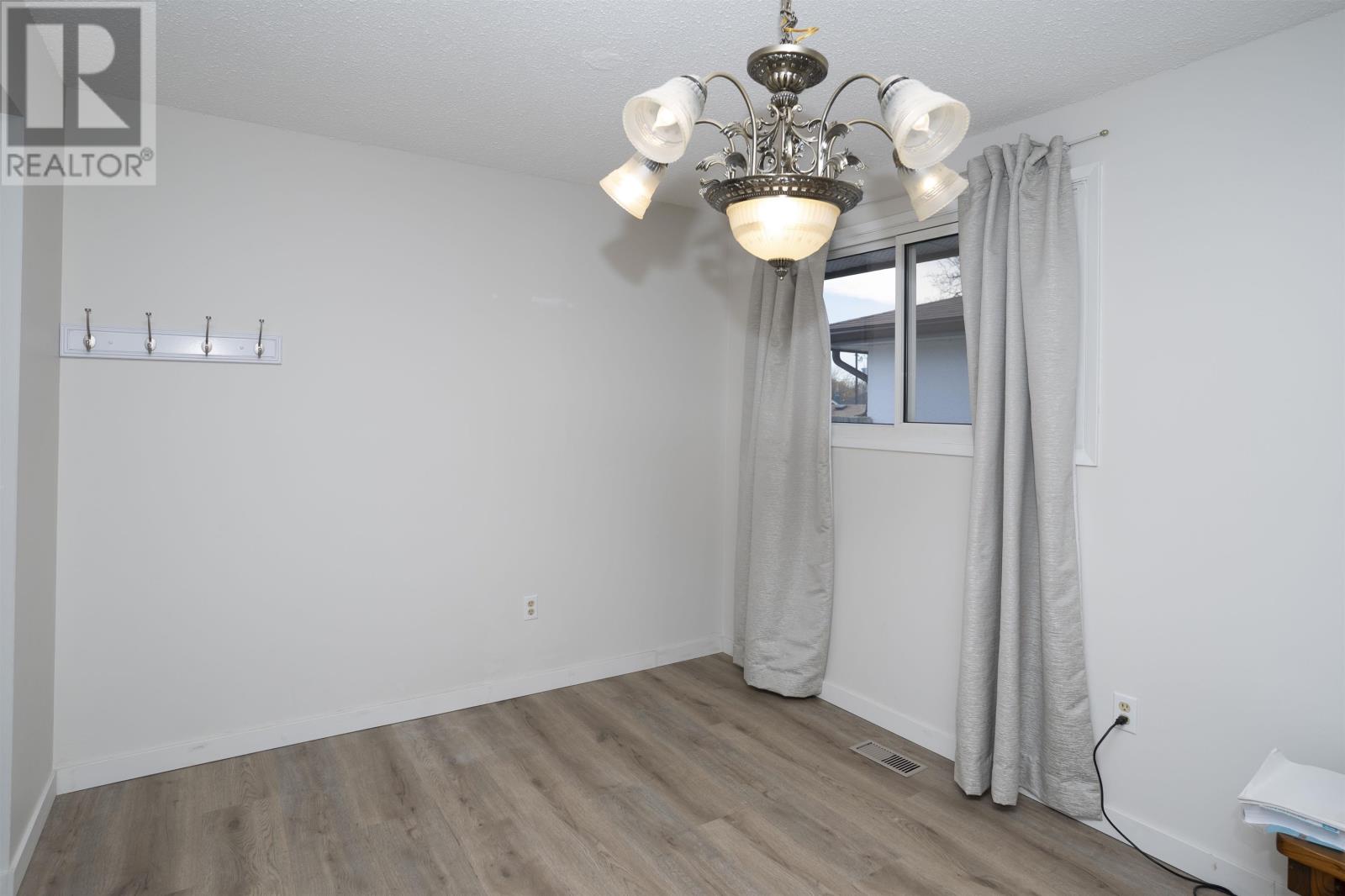 435 Dublin Ave, Thunder Bay, Ontario  P7B 5A1 - Photo 9 - TB2601299
