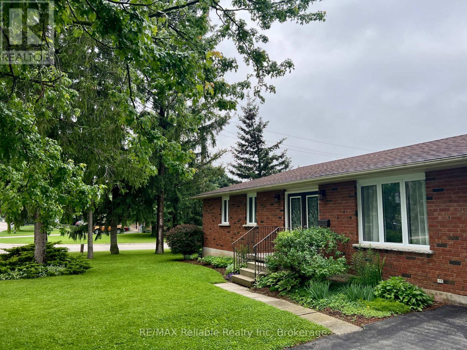 31 Cobourg Street, West Perth, Ontario  N0K 1N0 - Photo 3 - X12924938