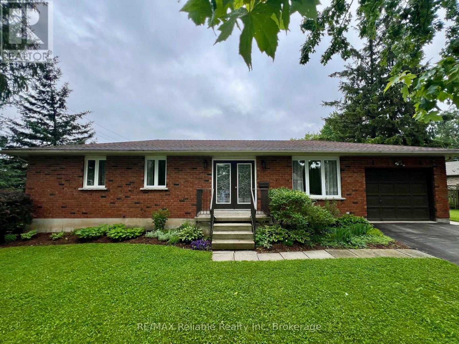 31 Cobourg Street, West Perth, Ontario  N0K 1N0 - Photo 4 - X12924938