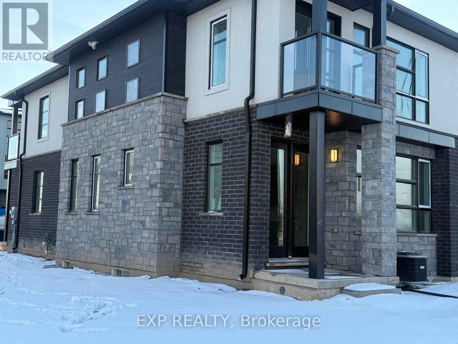 56 - 72 KEYSTONE TRAIL, Welland, Ontario