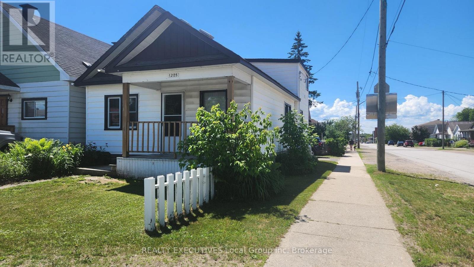 1205 High Street, North Bay, Ontario  P1B 6T3 - Photo 2 - X13492934