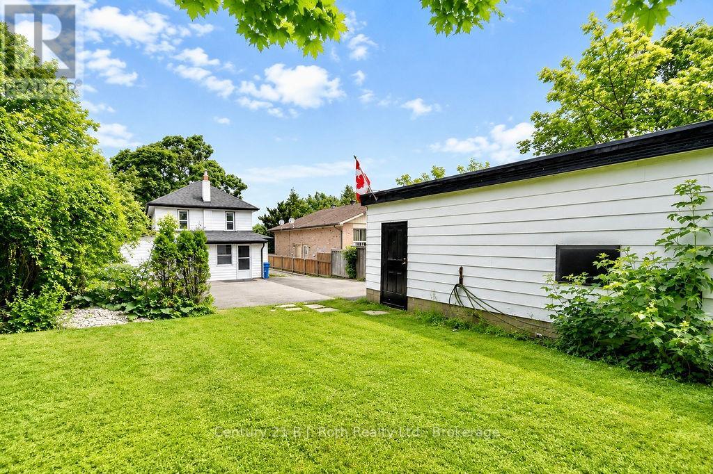 215 Oxford Street, Orillia, Ontario  L3V 1H6 - Photo 21 - S13493132