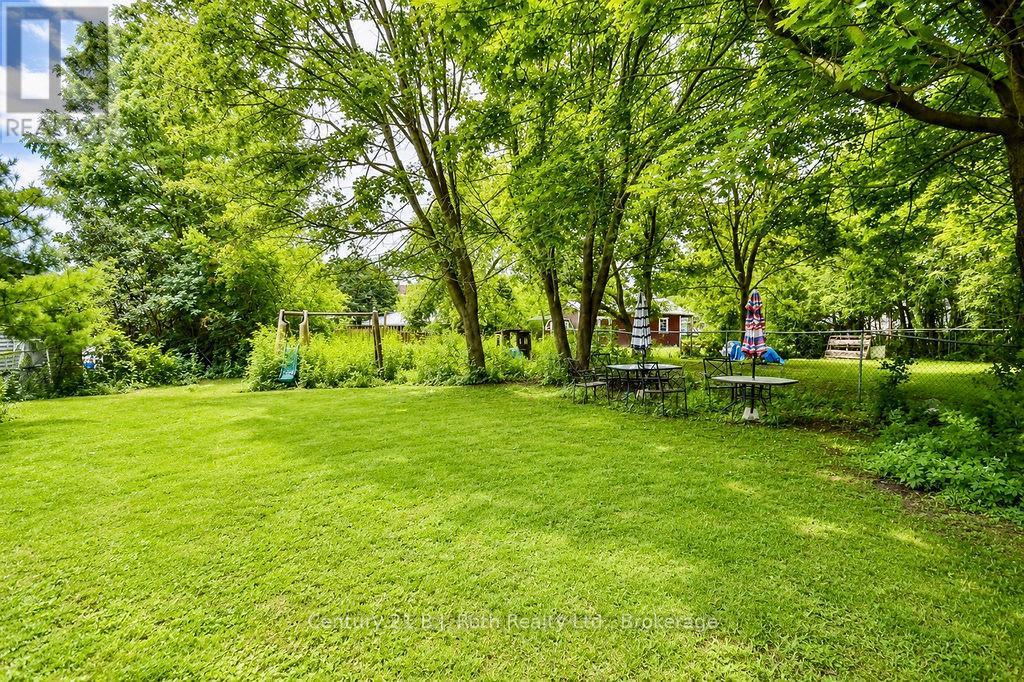 215 Oxford Street, Orillia, Ontario  L3V 1H6 - Photo 22 - S13493132