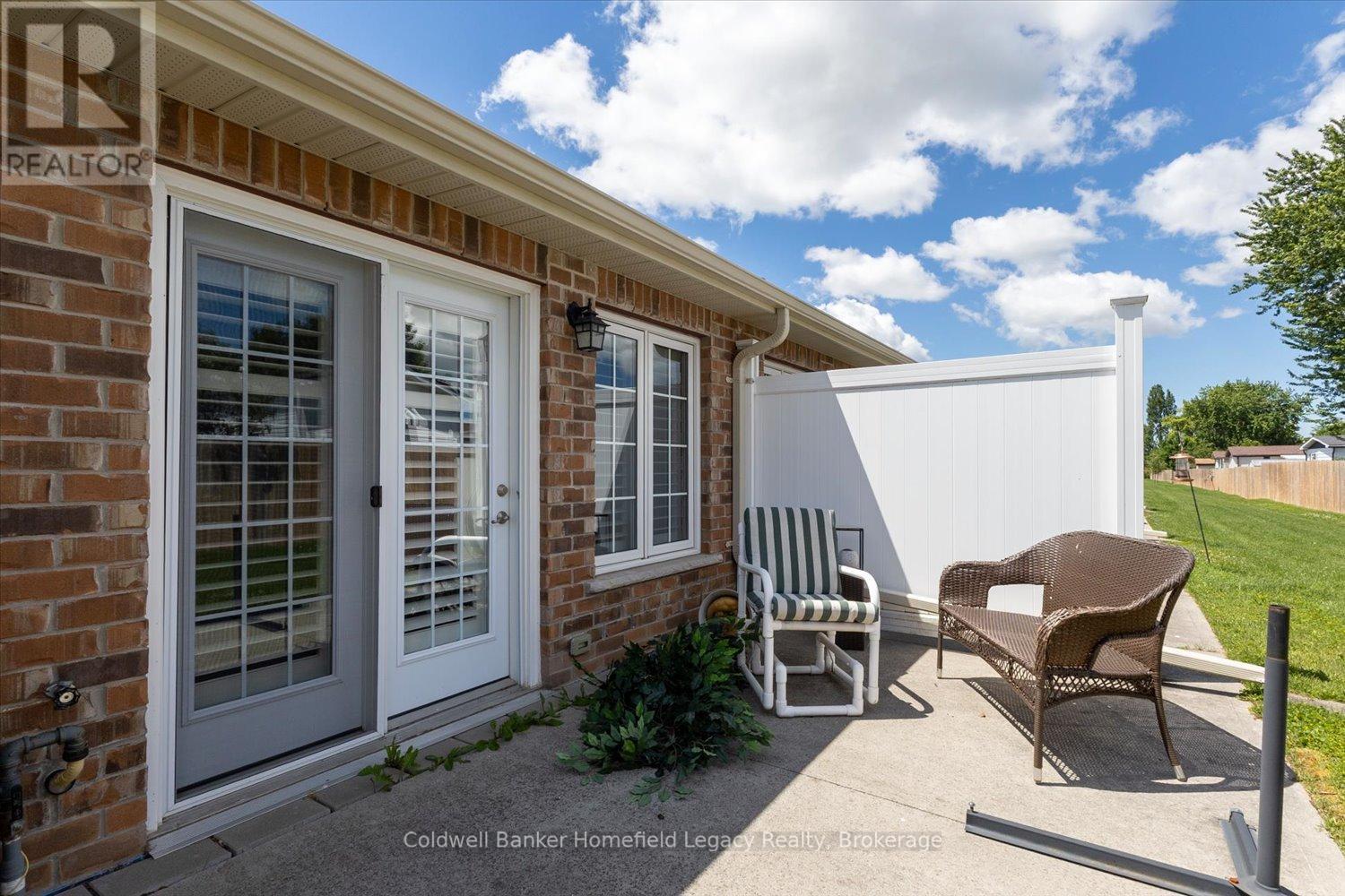 12 Devon Drive E, South Huron (Exeter), Ontario  N0M 1S3 - Photo 37 - X13492988