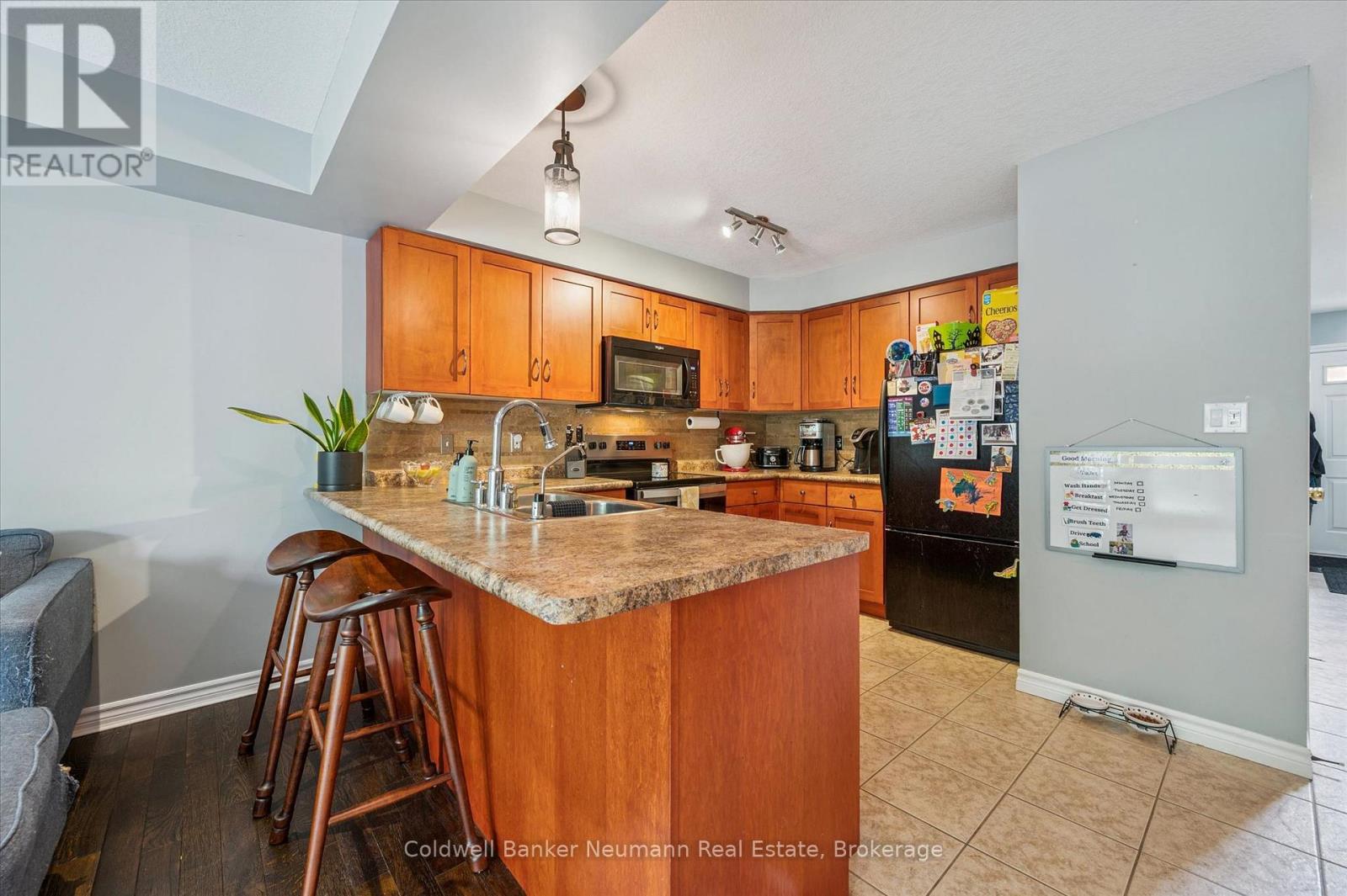 2 - 165 Terraview Crescent, Guelph, Ontario  N1G 5G8 - Photo 9 - X13493012