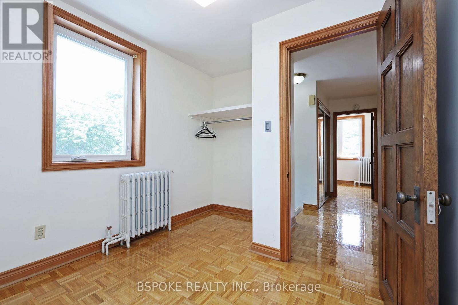 Upper - 68 Roxton Road, Toronto, Ontario  M6J 2Y2 - Photo 10 - C13492812